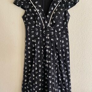 Chic Black Floral Midi Dress